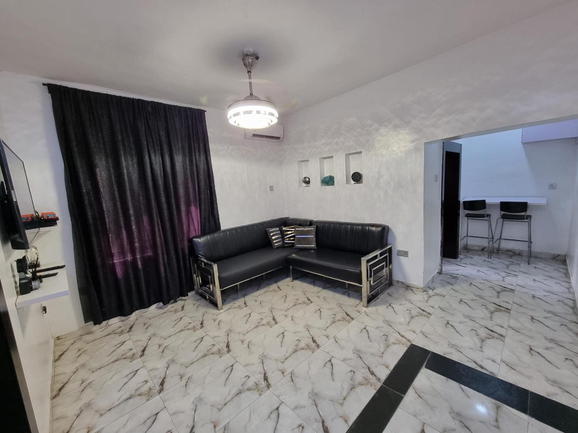 Cg Apartments Ikeja Oda fotoğraf