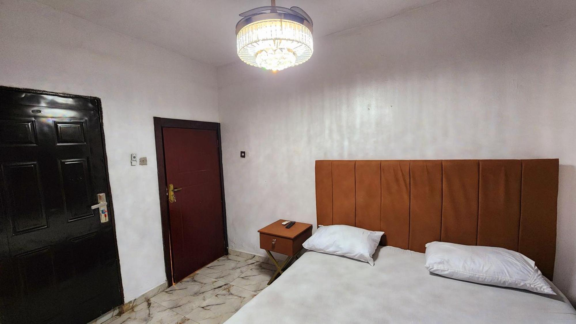 Cg Apartments Ikeja Dış mekan fotoğraf